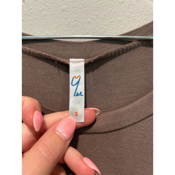 Yee Womens Top Small Oversized Brown Asymmetrical Hem Stretch Comfort - Picture 2 of 7